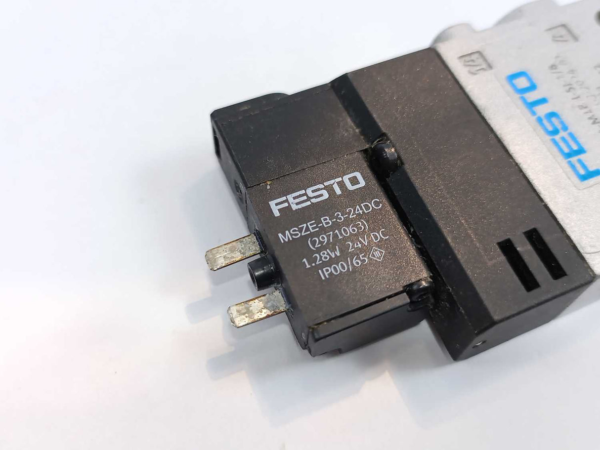 Festo 196939 Solenoid Valve CPE14-M1BH-5J-1/8