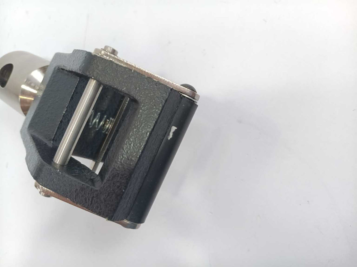 Instron 2713-001 Self Tightening Roller Grips With 1kN (225lbf) Capacity, 2pcs.