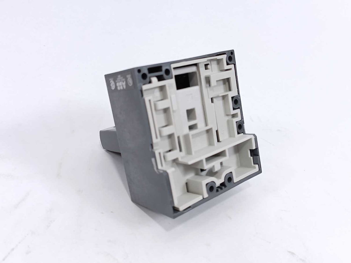ABB 1SDA069053R1 RHD XT2-XT4 F/P STAND. DIRECT
