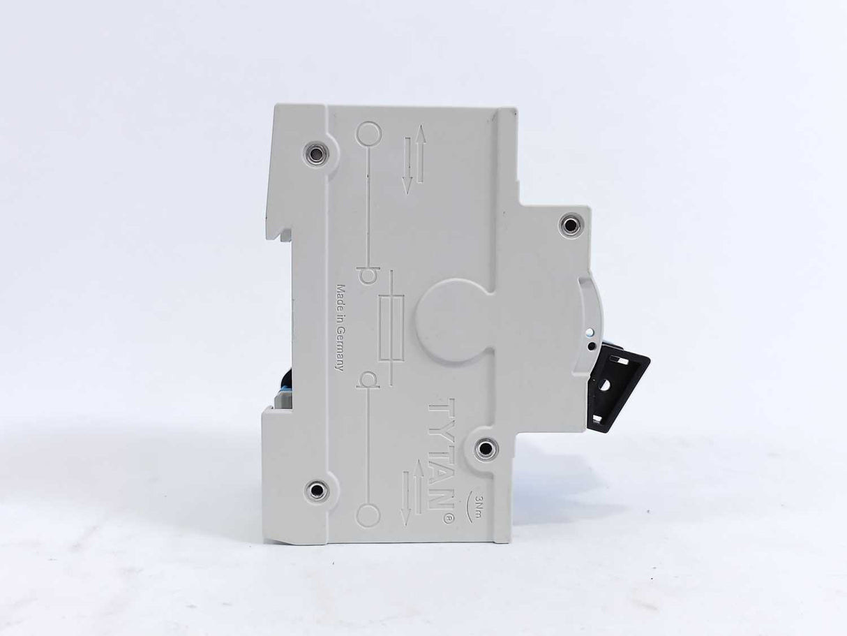 Niko / Servodan 61-002 AC22B 230V, 63A, 50Hz, , 5,5W. 2Pcs.