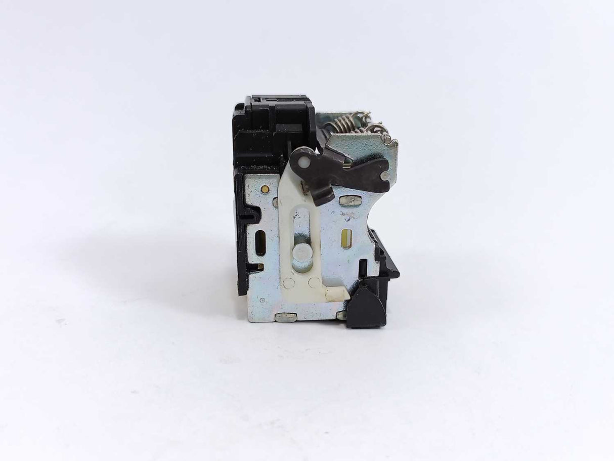 Schneider Electric LV429407 Under Voltage Release 220-240VAC