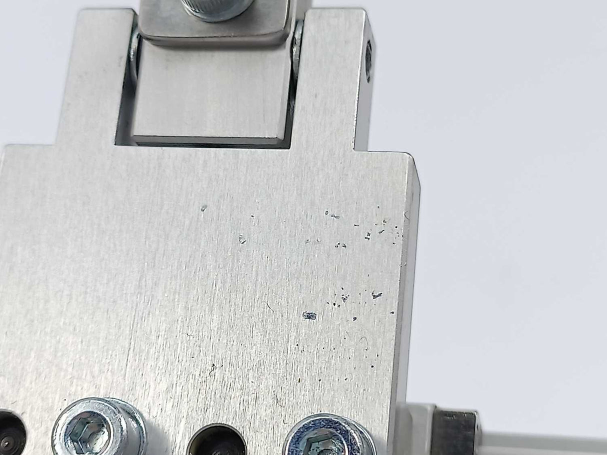 Festo 530906 DGC-8-530-G-YSR-A Linear Actuator
