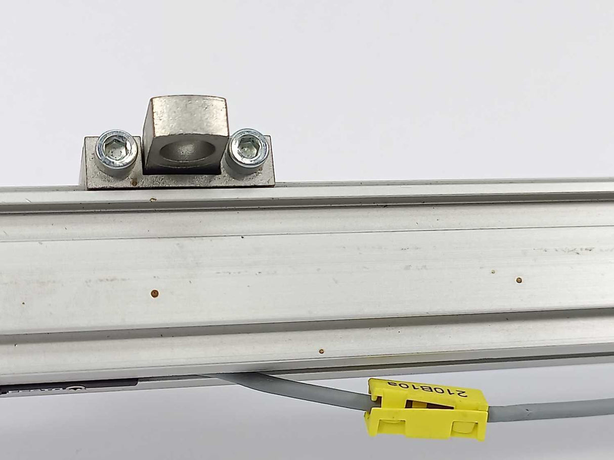 Festo 530906 DGC-8-530-G-YSR-A Linear Actuator