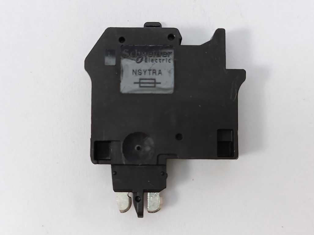 Schneider Electric NSYTRASF520B Linergy TR Fuse Carrier Batch 10 Pcs.