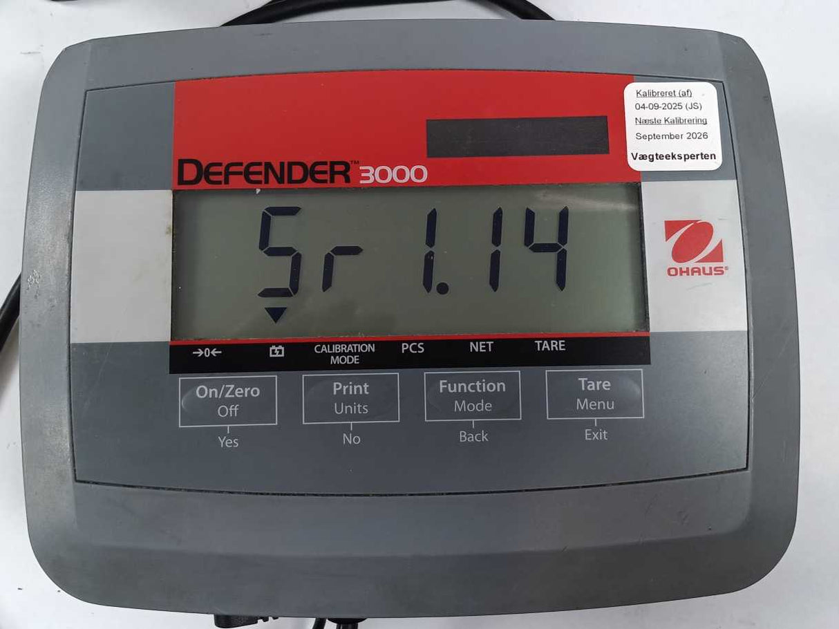 OHAUS D30BR Defender 3000 Industrial Scale w/ T31P Indicator