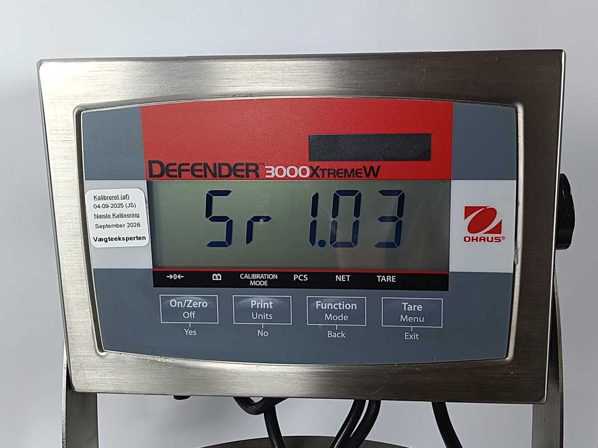 OHAUS D60BR Defender 3000 XtremeW Industrial Scale w/ T32XW Indicator