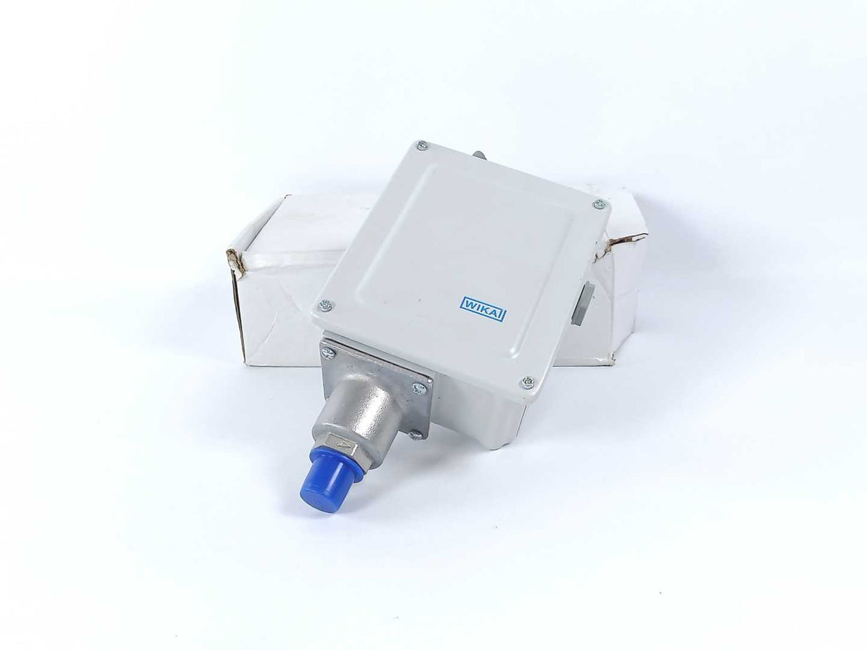 WIKA 85501614 Pressure Switch PSM-550-B3 22 SA 0.2 ... 6 BAR