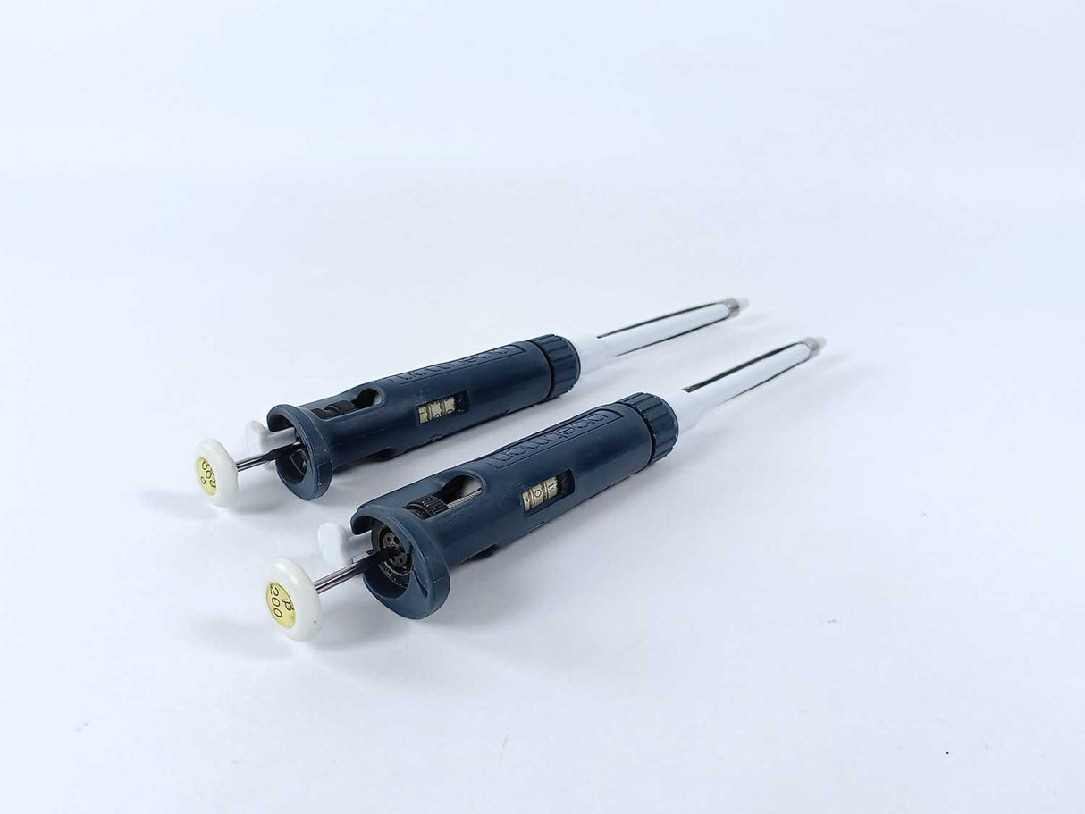 Gilson Pipetman Pipette Bundle w/ Stand