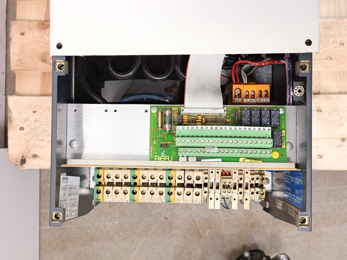 Siemens 6SE4831-3AB10 Simovert P Frequency Inverter