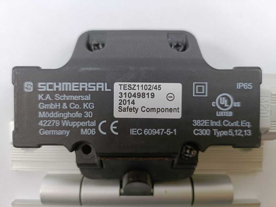Schmersal TESZ1102/45 Safety Switch