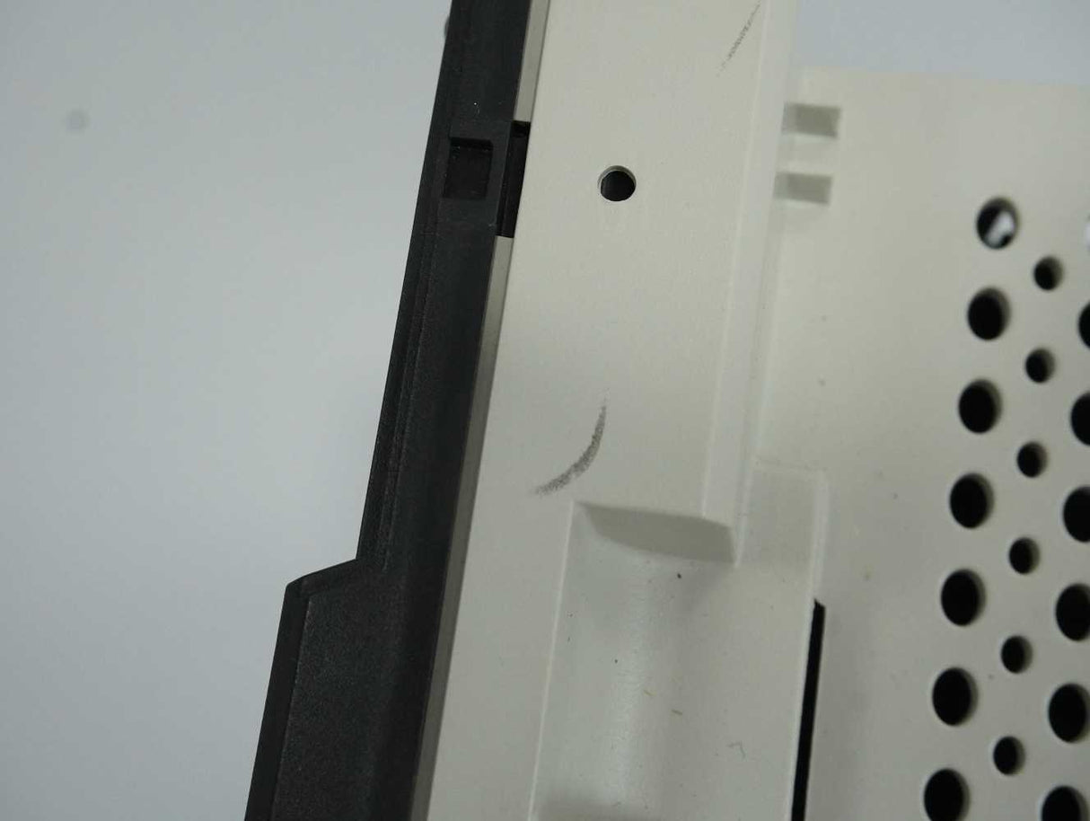 Emerson DST1401 Digitax ST Servo Drive 3098-0014