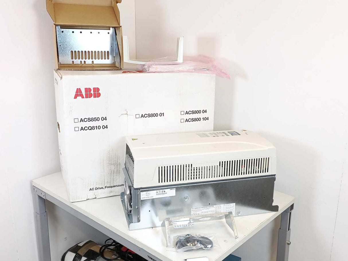 ABB 3AUA0000005172 ACS800-01-0050-3+E200