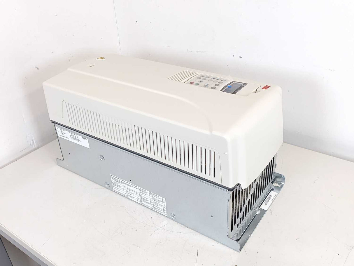 ABB 3AUA0000005172 ACS800-01-0050-3+E200