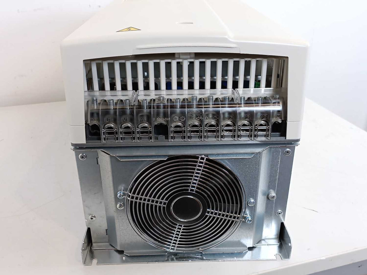 ABB 3AUA0000005172 ACS800-01-0050-3+E200