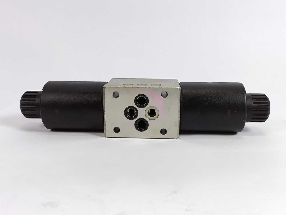 Bosch Rexroth R933003799 L5111B201OC0100 4/3-4/2 Directional Valve