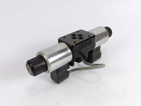 Breveni AD3E03CM 4/3 Valve 24Vdc