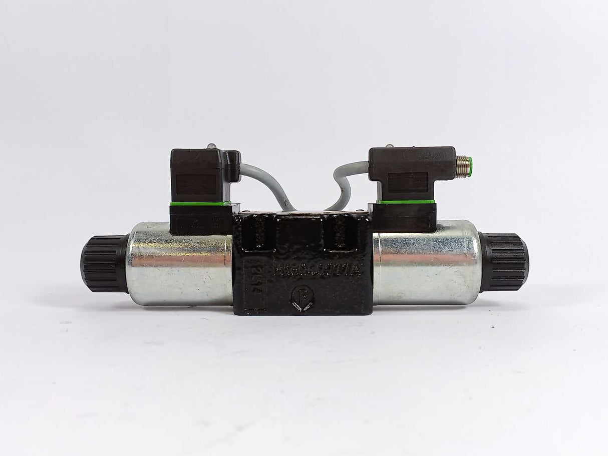 Breveni AD3E03CM 4/3 Valve 24Vdc