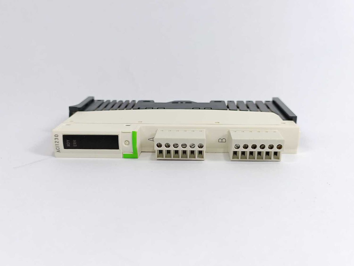 Schneider Electric STBACI1230 Standard Analog Input Module w/ STB XBA 1000