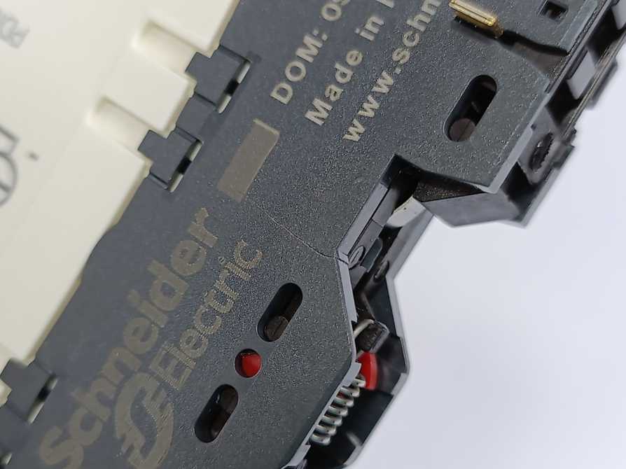 Schneider Electric STBACI1230 Standard Analog Input Module w/ STB XBA 1000