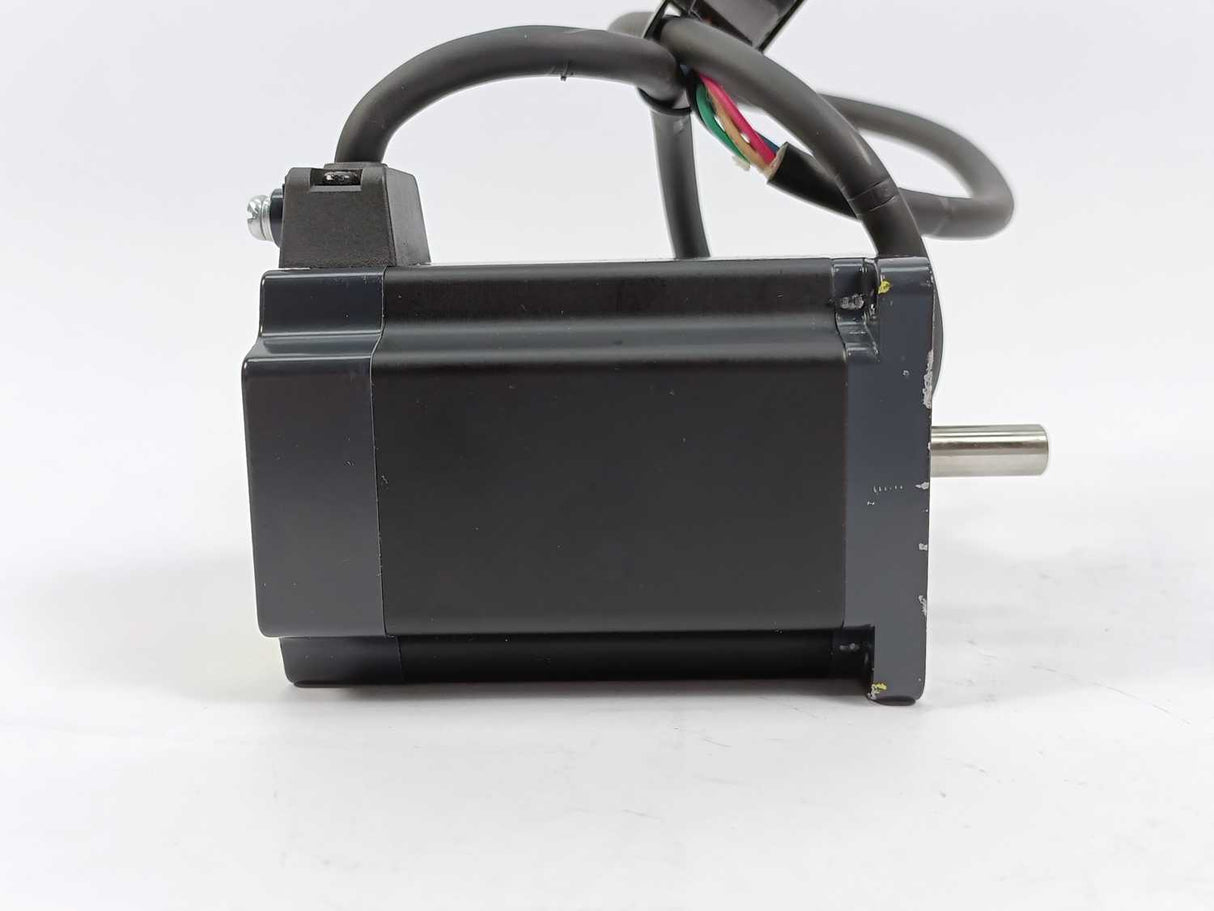 Vexta PK569AE 5-Phase Stepping Motor 0.72´ /STEP, DC 2.27V 1.4A