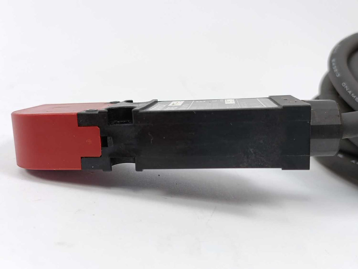 OMRON D4GS-N3R-3 Door switch