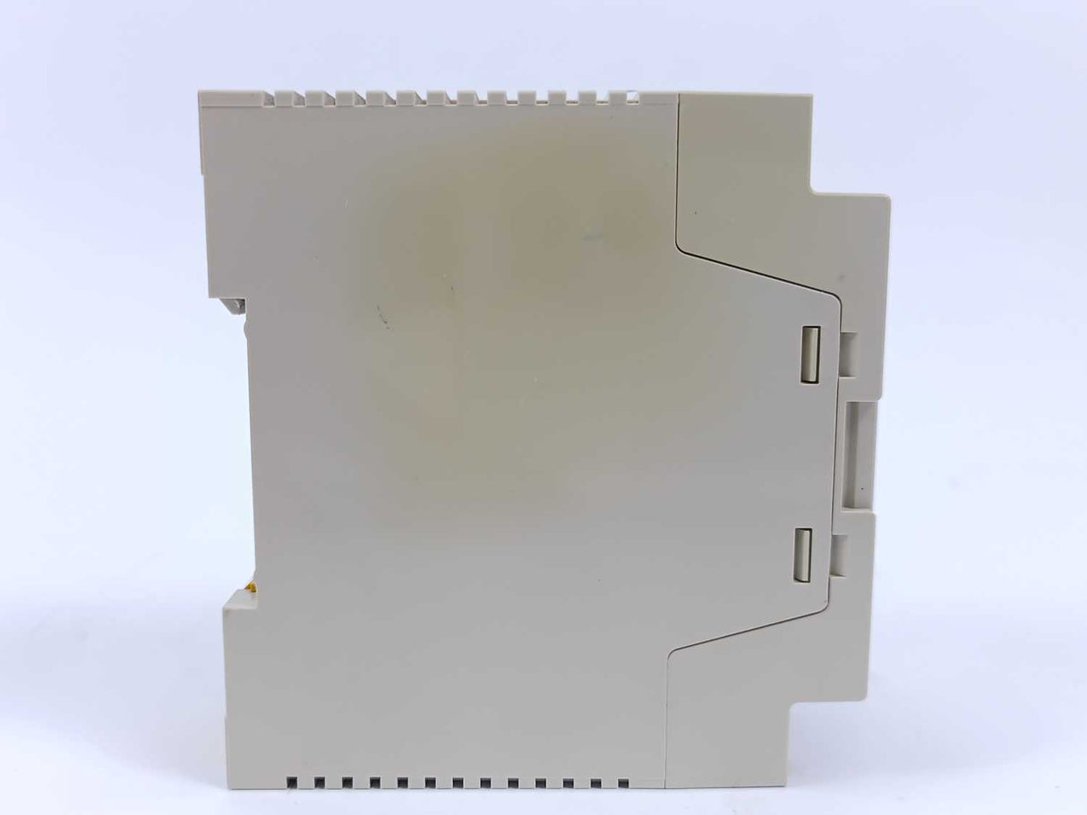 OMRON S3D2-CCD Sensor Controller SC-R