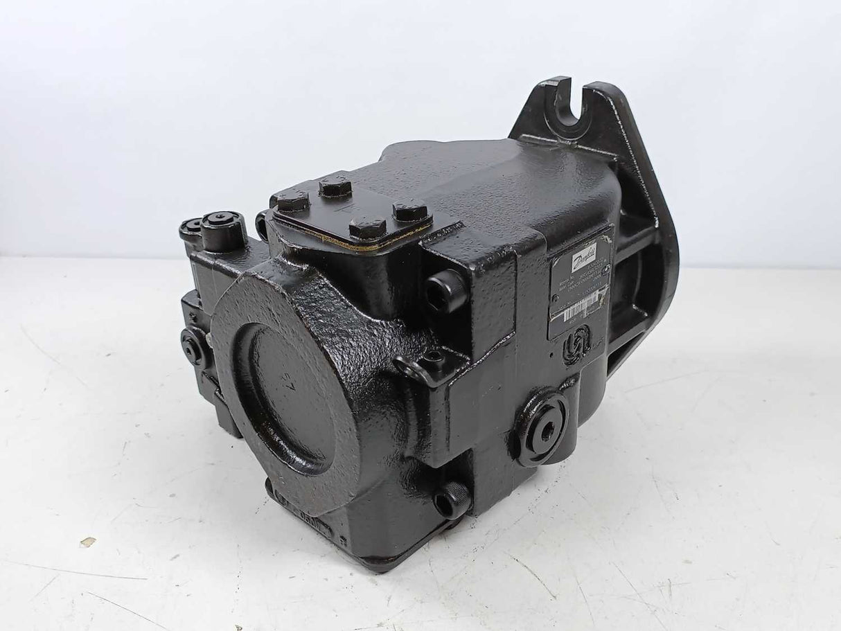 Danfoss 83043832 JR-R-S45B-LS-20-30-NN-N-3-K4NV-A9N-FFF-JJJ-NNN Pump-VAR Displ.