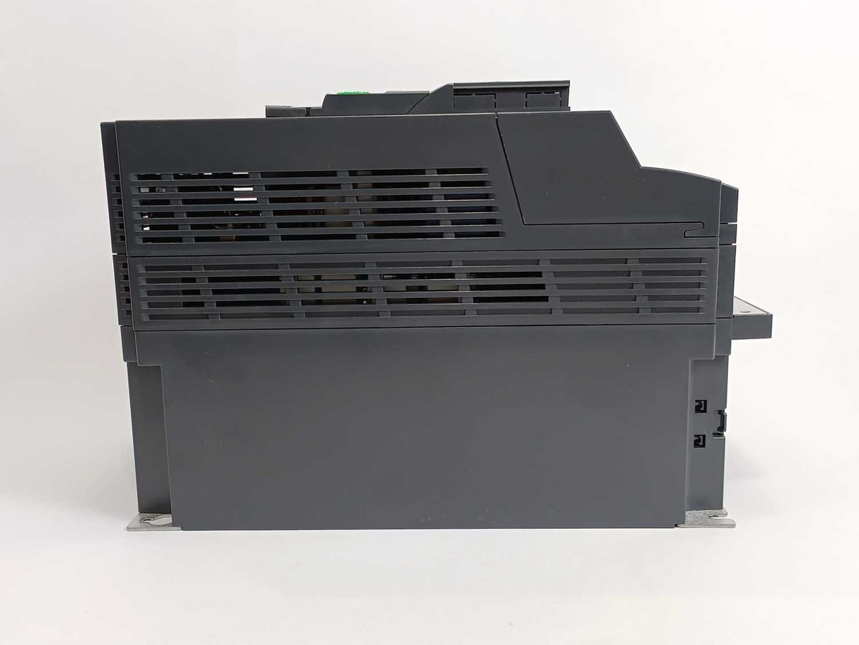 Schneider Electric ATV320D11N4B Altivar Frequency Converter