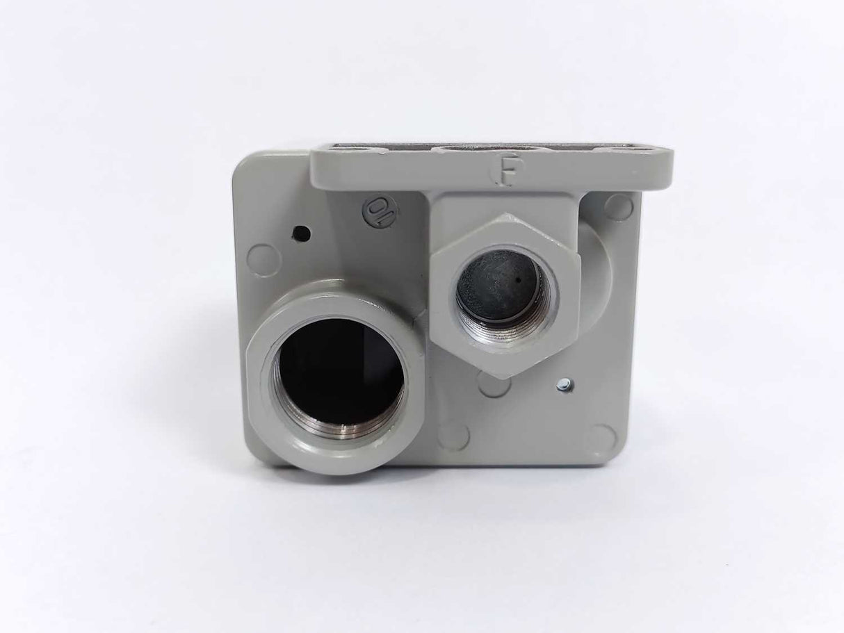 SMC IS3000-F02 Pressure Switch