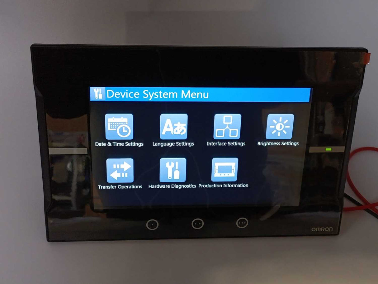 OMRON NA5-9W001B-V1 Programmable Terminal Touch Screen