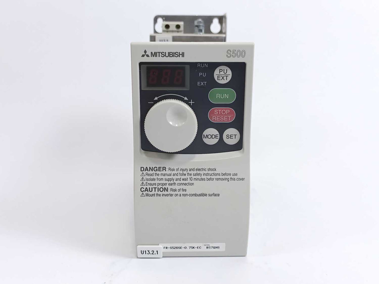 Mitsubishi FR-S520SE-0.75K-EC S500 Inverter 0,75kW w/ Rasmi 152736 Filter
