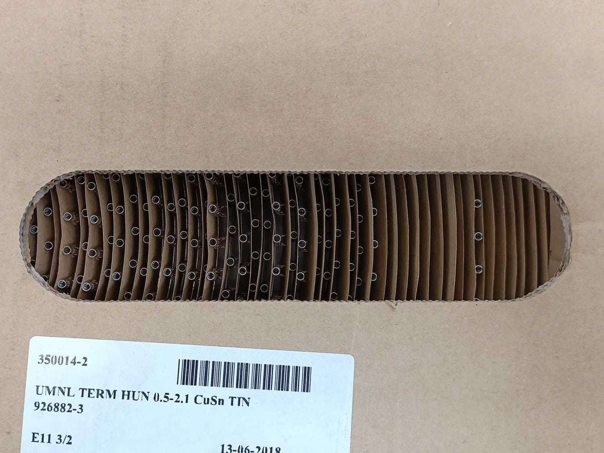 TE Connectivity 926882-3 female; Universal MATE-N-LOK ~4500pcs.