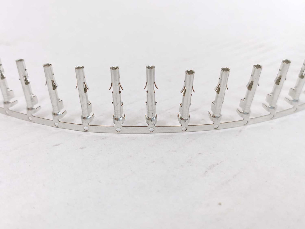 TE Connectivity 926882-3 female; Universal MATE-N-LOK ~4500pcs.