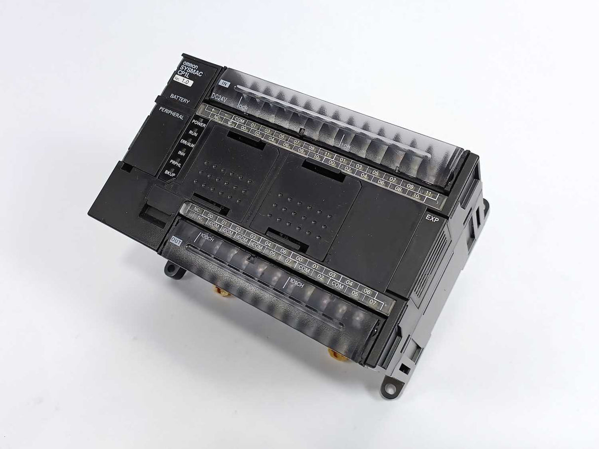 OMRON CP1L-M40DT1-D Programmable Controller, 24VDC Supply