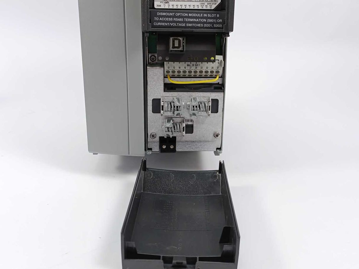 Danfoss FC-302P5K5T5E20H1XG VLT Drive Frequency Converter 5.5kW