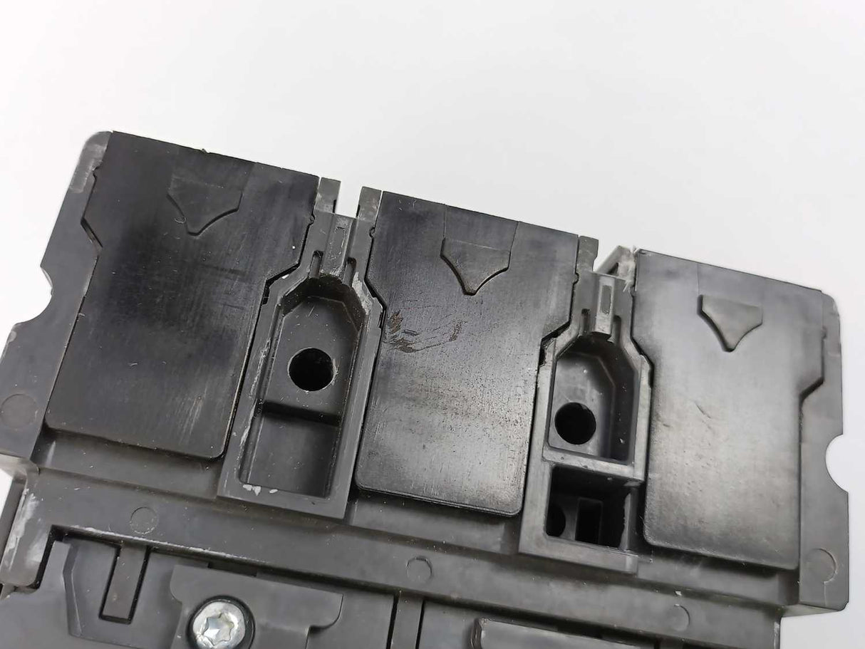 Siemens 3VL1712-1DD33-0AA0 VL160X Circuit Breaker