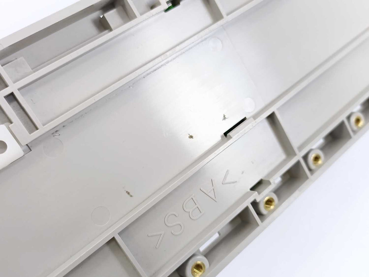 HITACHI EHBS8A-1C 33038369-3 Programmable Controller Base