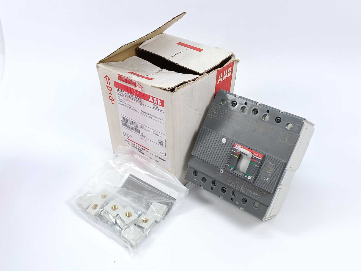 ABB 1SDA068069R1 Tmax XT3N 250 TMD 80-800 4p F F