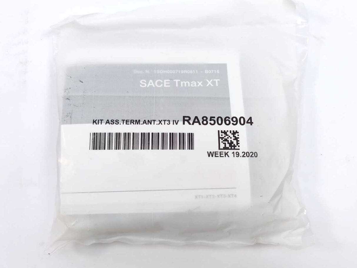 ABB 1SDA068069R1 Tmax XT3N 250 TMD 80-800 4p F F
