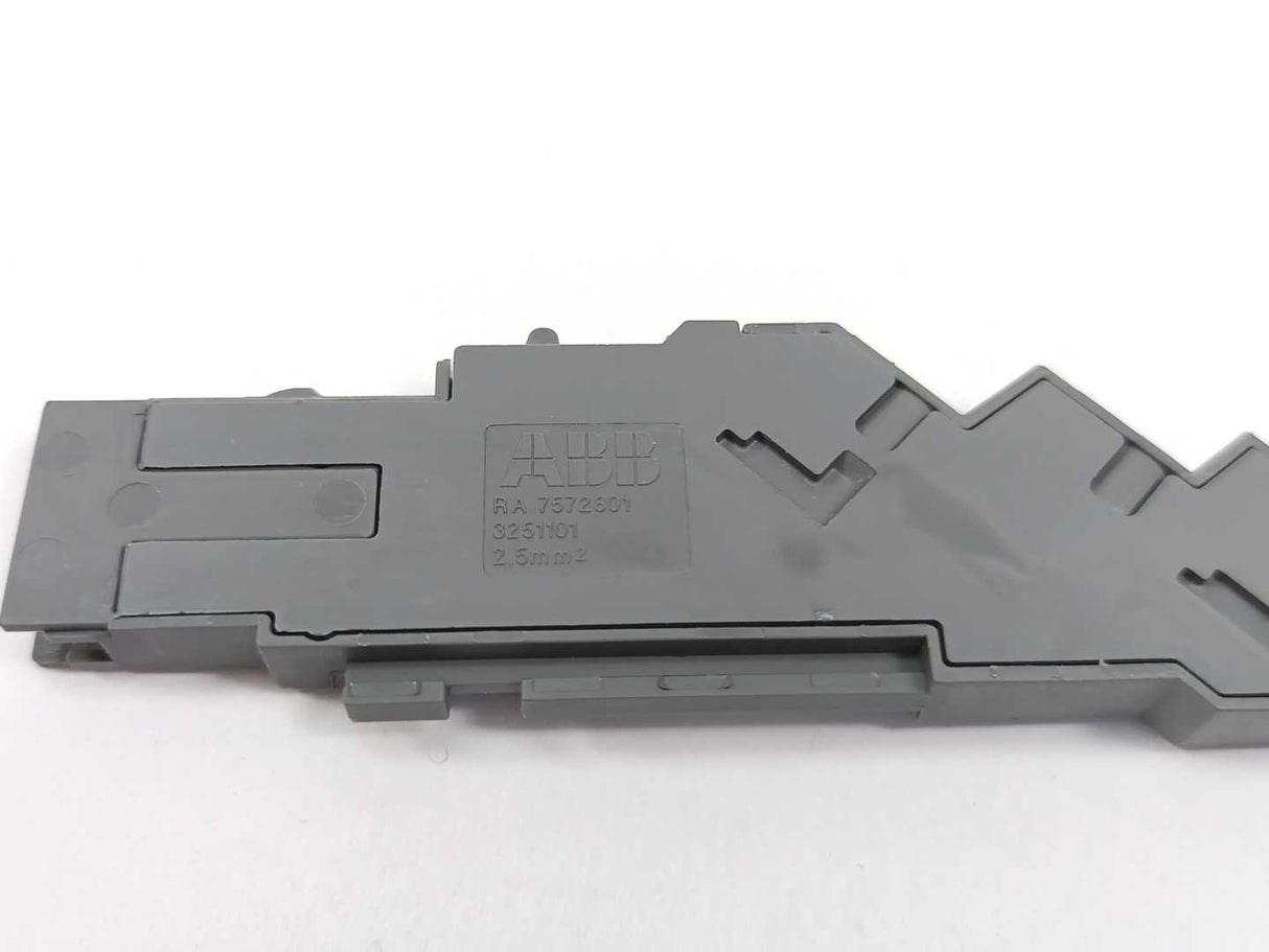ABB 1SDA073674R1 YO  E1.2..E6.2-XT7-XT7M 220-240 VAC/DC Shunt Opening Release