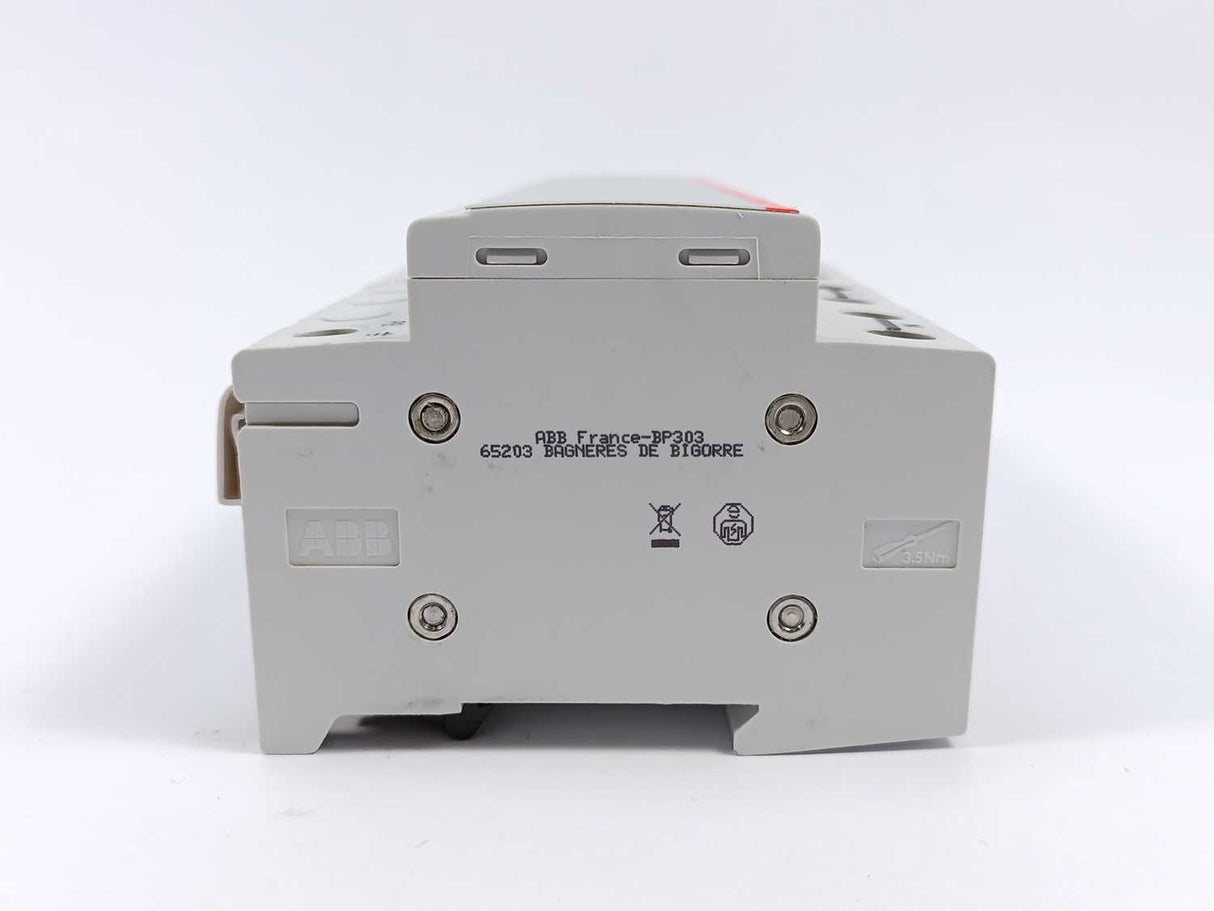 ABB 2CTB815101R0700 OVR T1 3N 25-255 TS Surge Protective Device