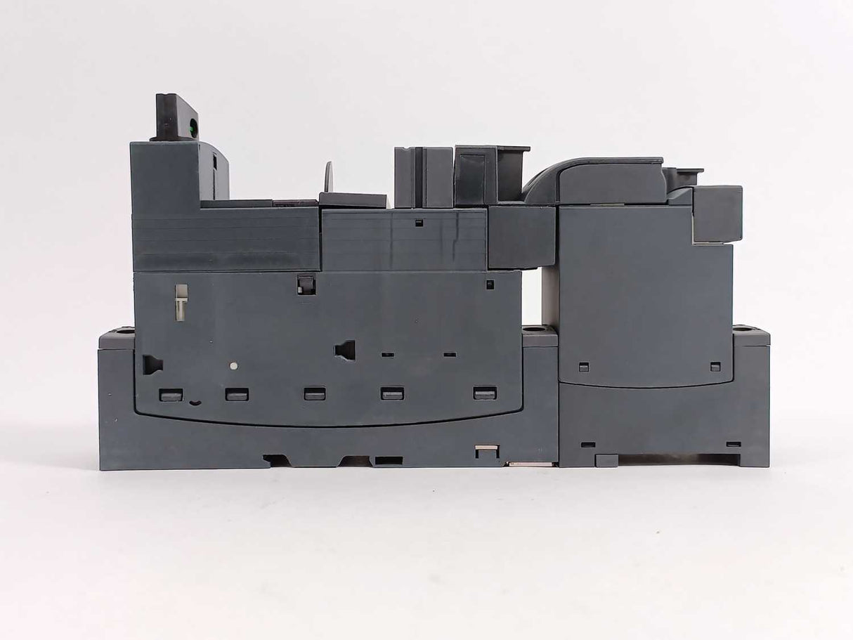 Schneider Electric LU2B12BL Reverser Power Base