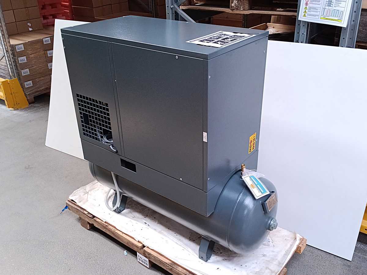 Atlas Copco G5FF 10 TM Air Compressor w/ 9095319580 Air Reciever 2022, 0 Hours