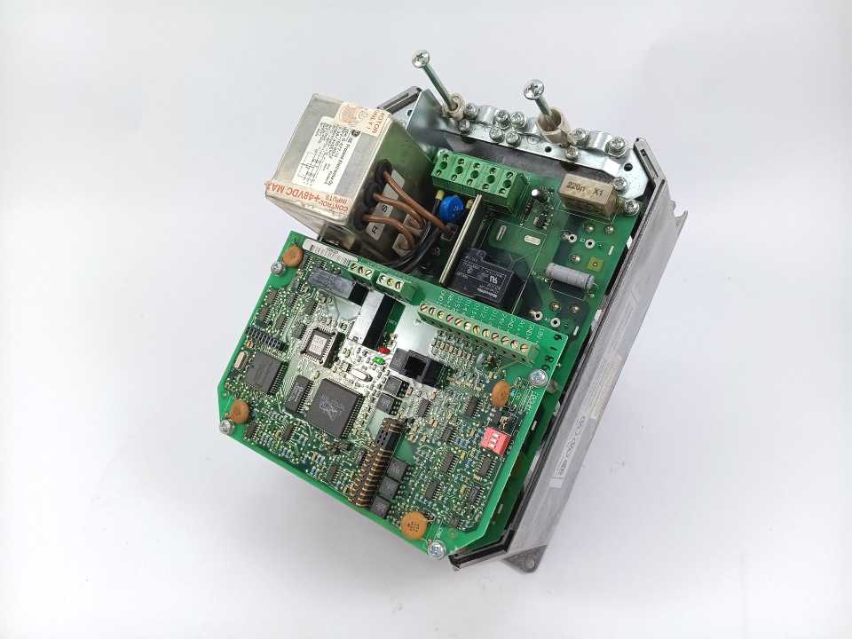 ABB ACS301-4P9-3 ACS300 Frequency Converter *SPAREPARTS*