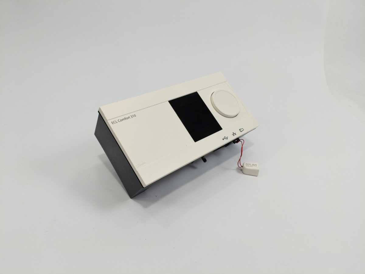 Danfoss 087H3044 ECL Comfort 310, LCD Dot Matrix
