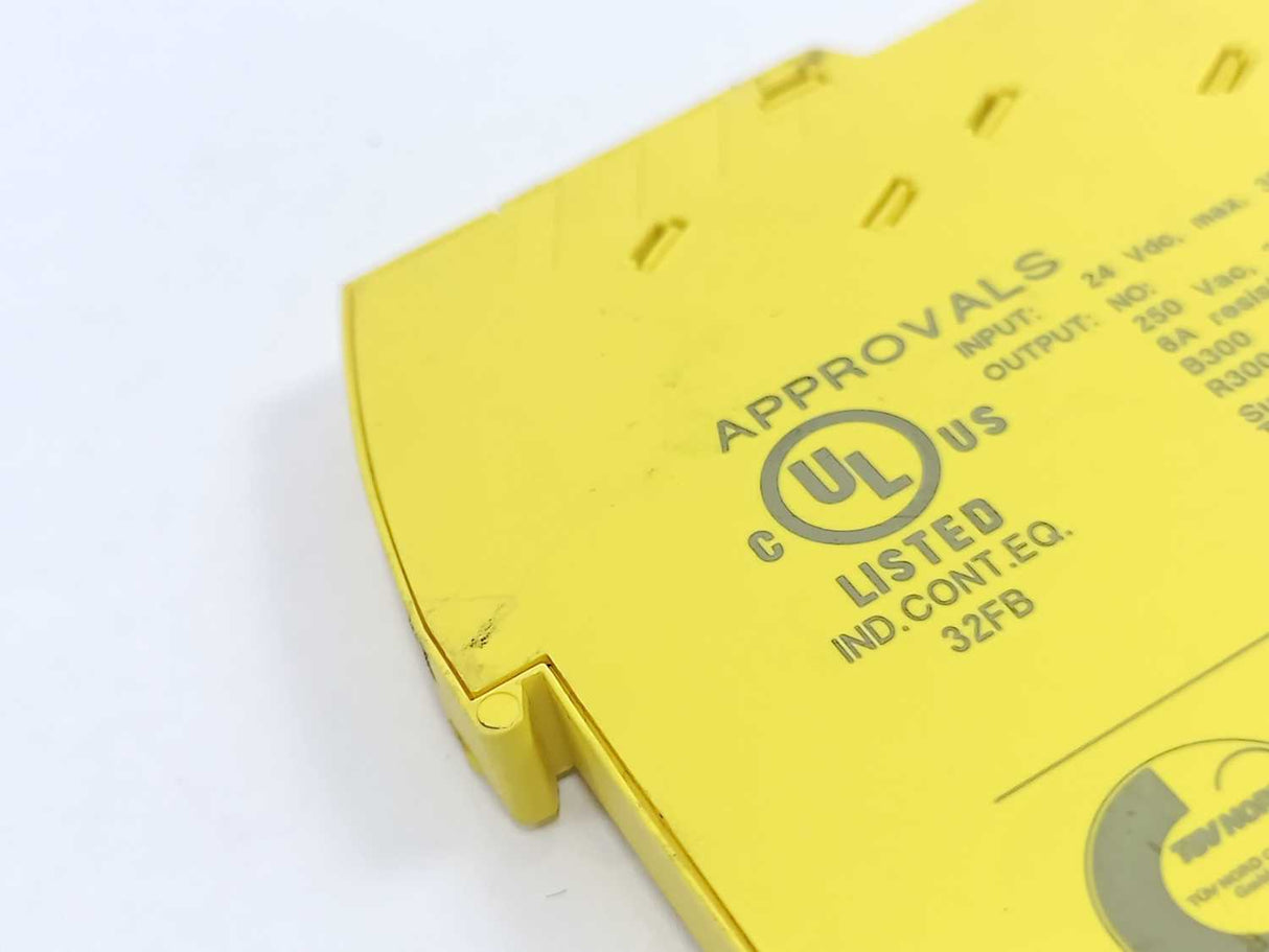 Phoenix Contact 2904950 PSR-MS20-1NO-1DO-24DC-SC Safety Relay