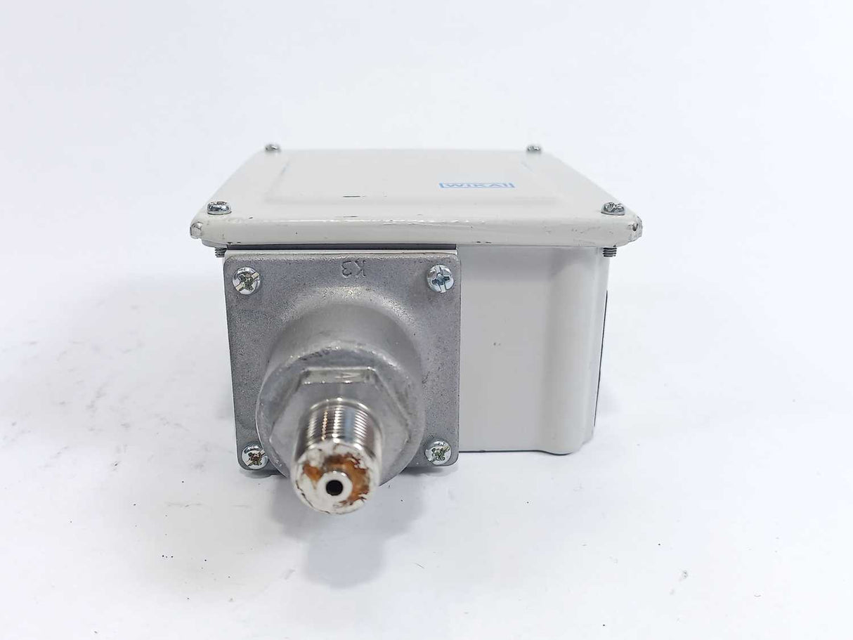 WIKA PSM-550 Heavy-Duty Pressure Switch 0.2...6Bar