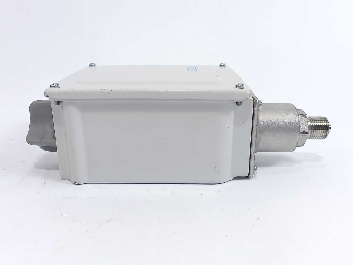 WIKA PSM-550 Heavy-Duty Pressure Switch 0.2...6Bar