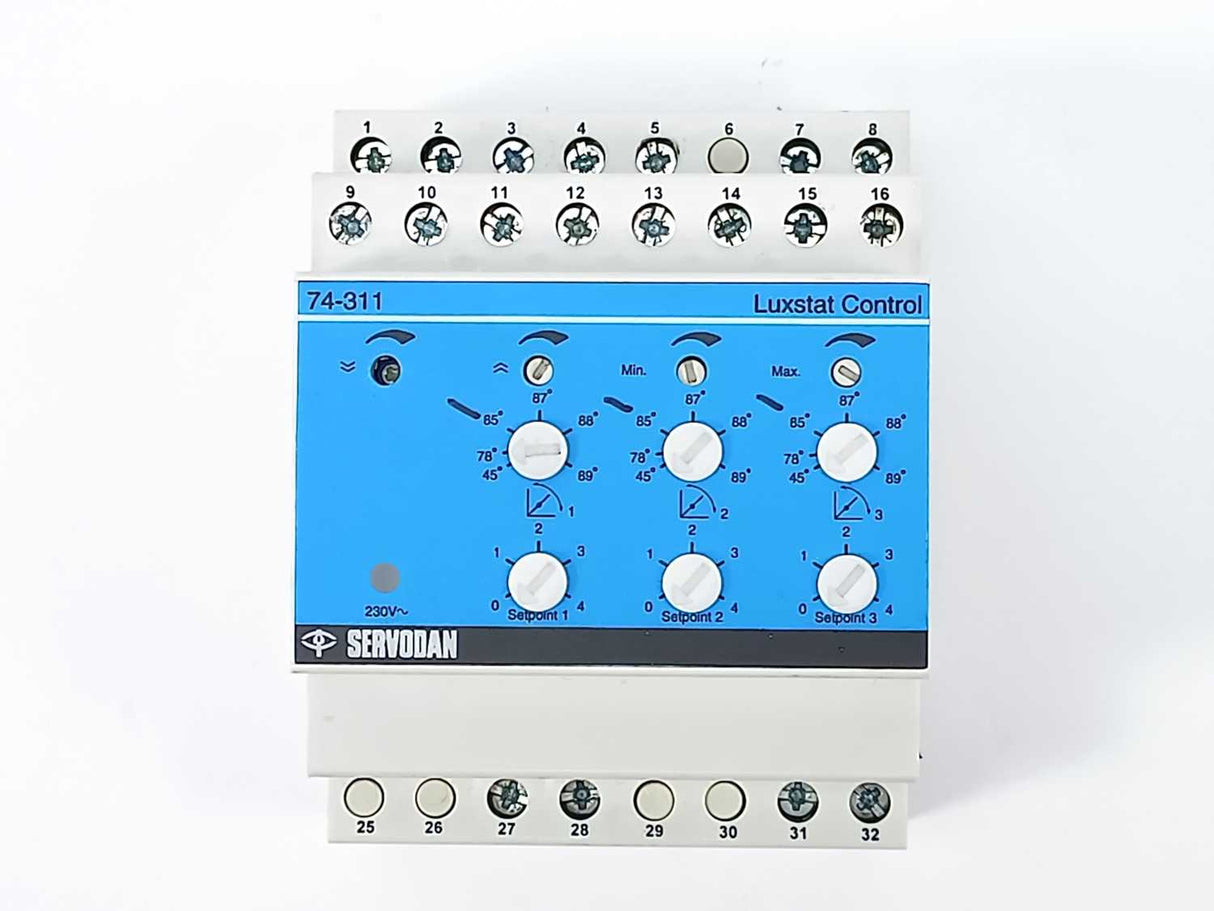 Servodan 74-311 Luxstat Control Unit, 3-Channel, 230VAC