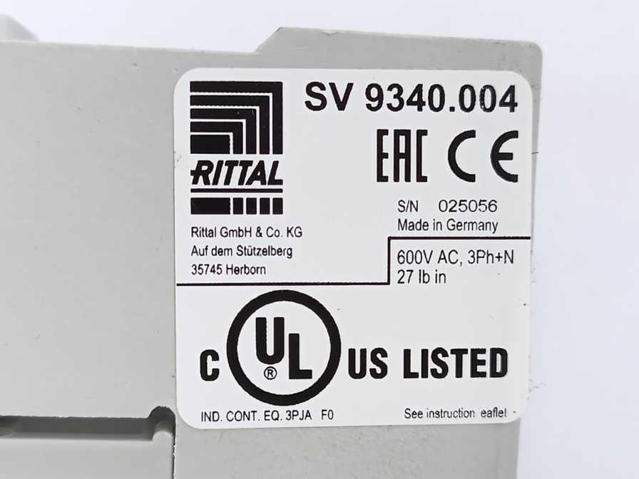 Rittal SV 9340.004 Busbar Support for Flat Copper Busbars Batch 4 Pcs.